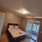 Апартаменти Kvart *