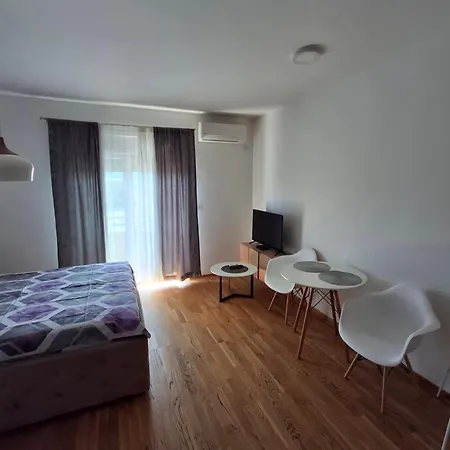 Kvart Apartment *